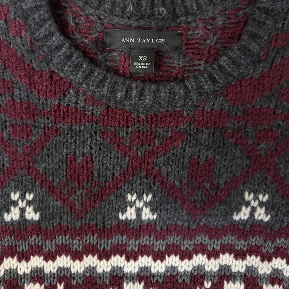 Women's Patterned Sweater - Burgundy and Cream - Picture 3 of 7